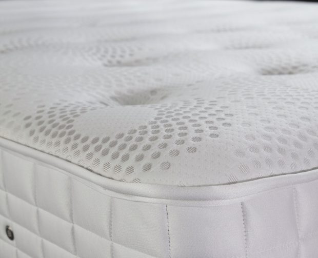 Sleepeezee Royal Backcare 2000 Mattress Prestige Beds