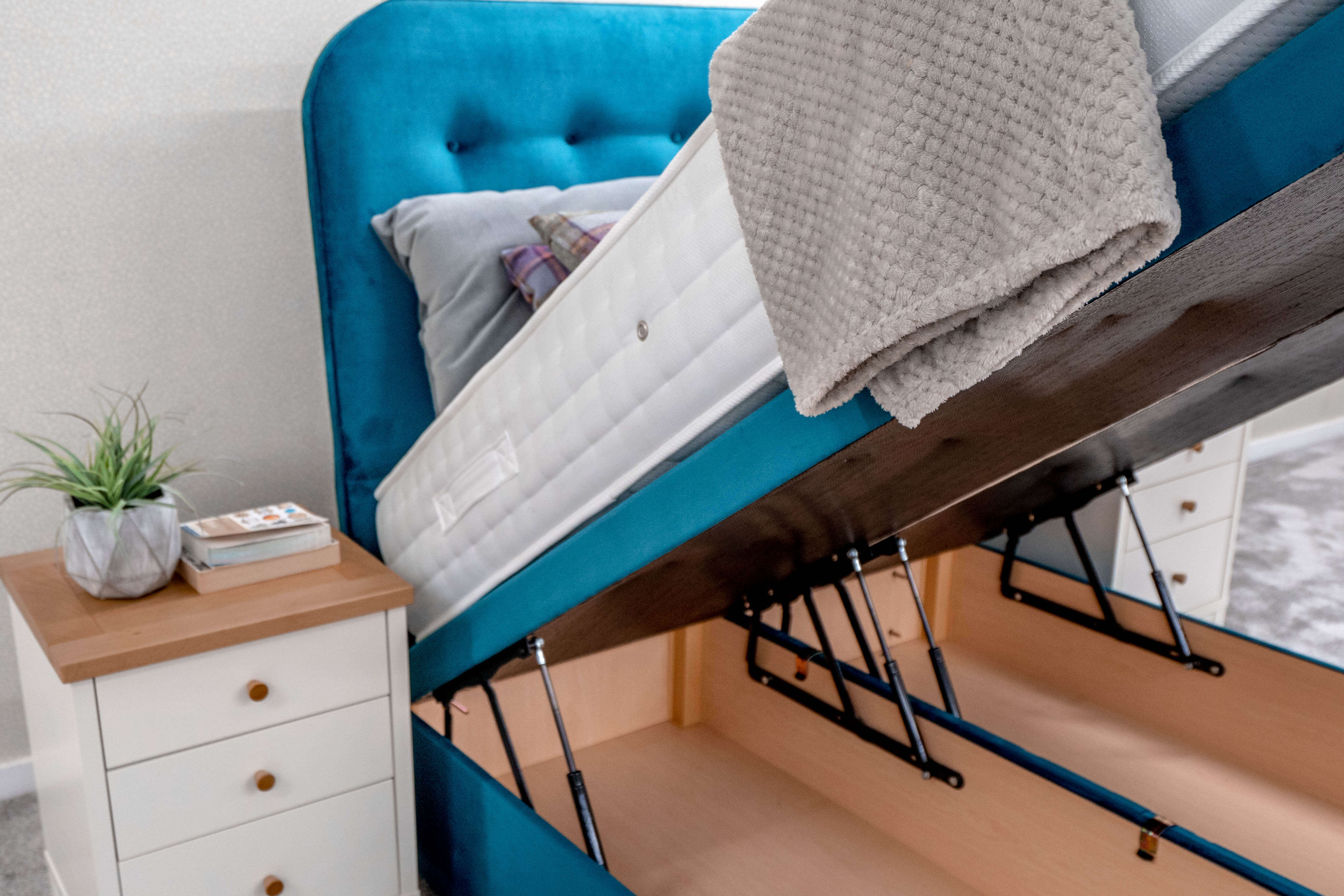 Memory Cool Mattress & End lift Ottoman + Floor Standing Headboard