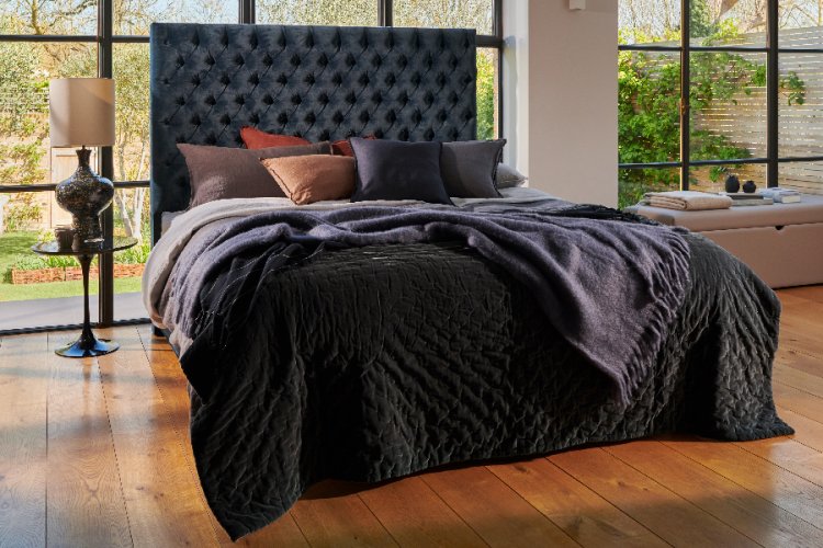 Vispring Tiara Superb Divan Set Prestige Beds