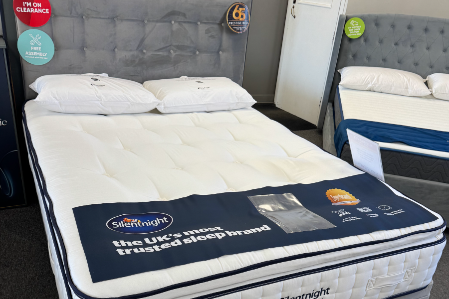 [CLEARANCE] Silentnight Edenfield 2000 Package Deal (King Size)
