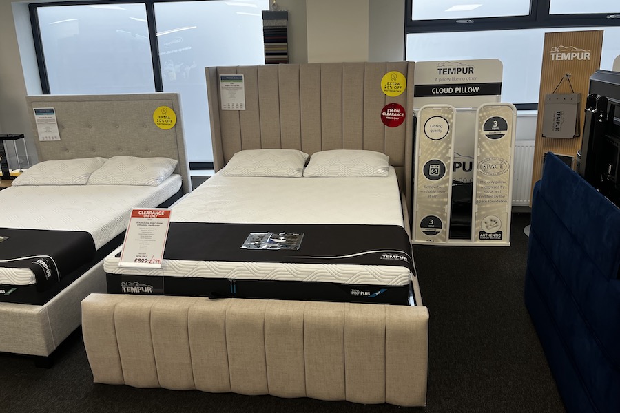 [CLEARANCE] Jesse Ottoman Bed Frame (King Size)